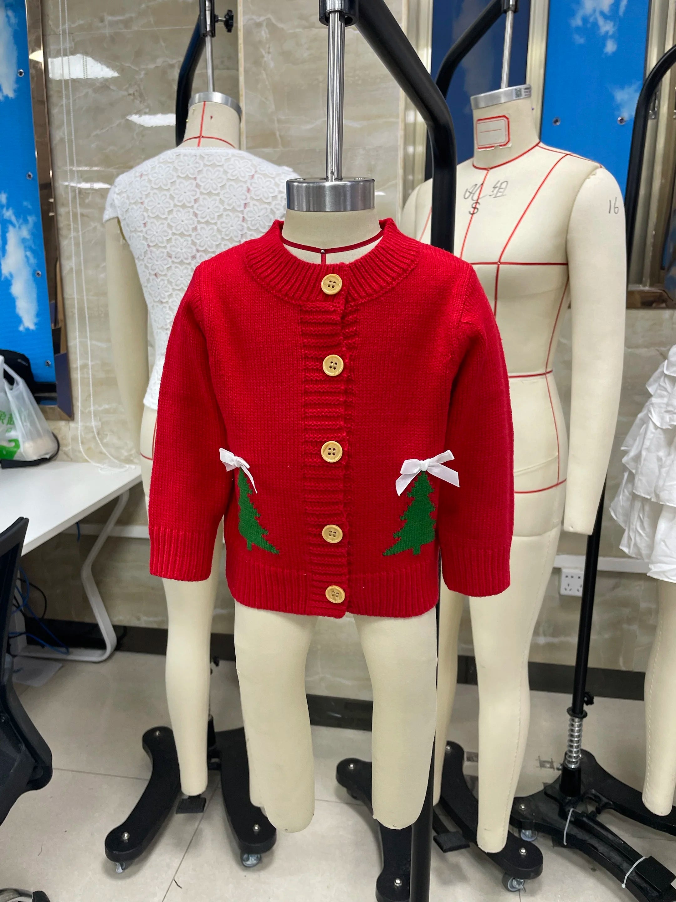 0-36months Unisex Baby Christmas Cardigan Long Sleeve Button Closure Santa Claus Tree Warm Winter Girls Boys Xmas Sweater