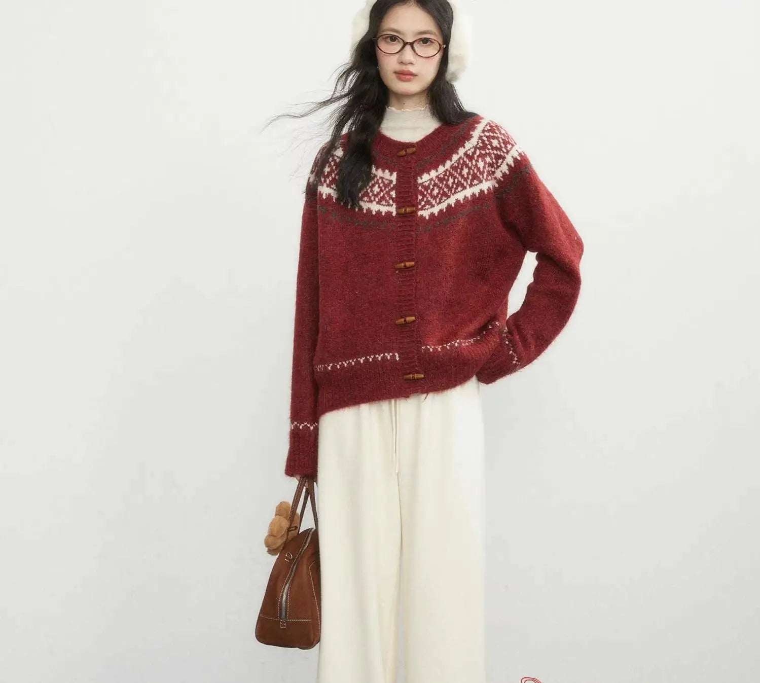 Retro Red Christmas Jacquard Sweater For Women 2025 Autumn/Winter New Collection With Horn Button Design Round Neck Cardigan